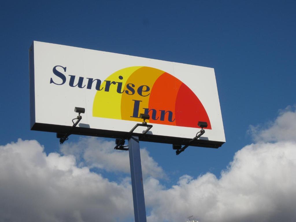 אוורט Sunrise Inn מראה חיצוני תמונה